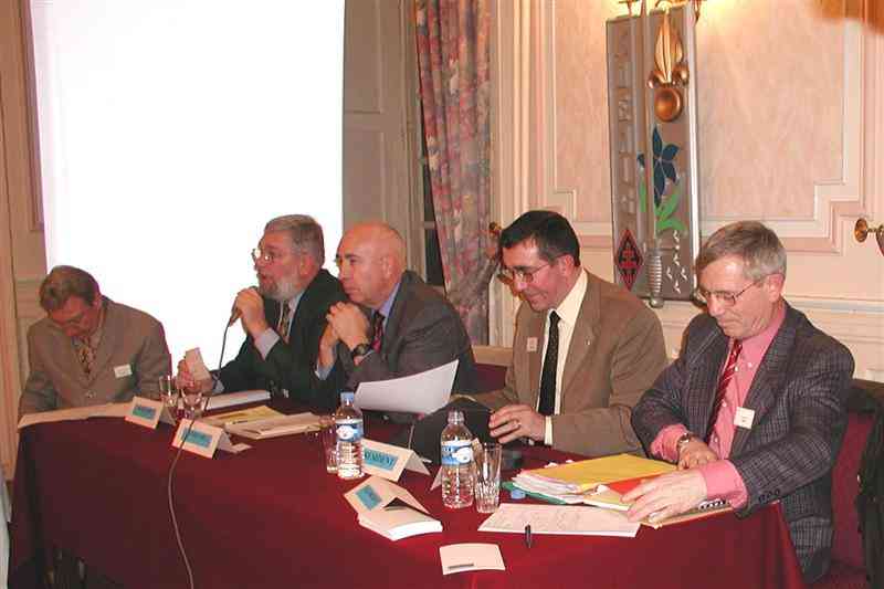 P1010029 (Sommier).jpg - Le bureau de l'association